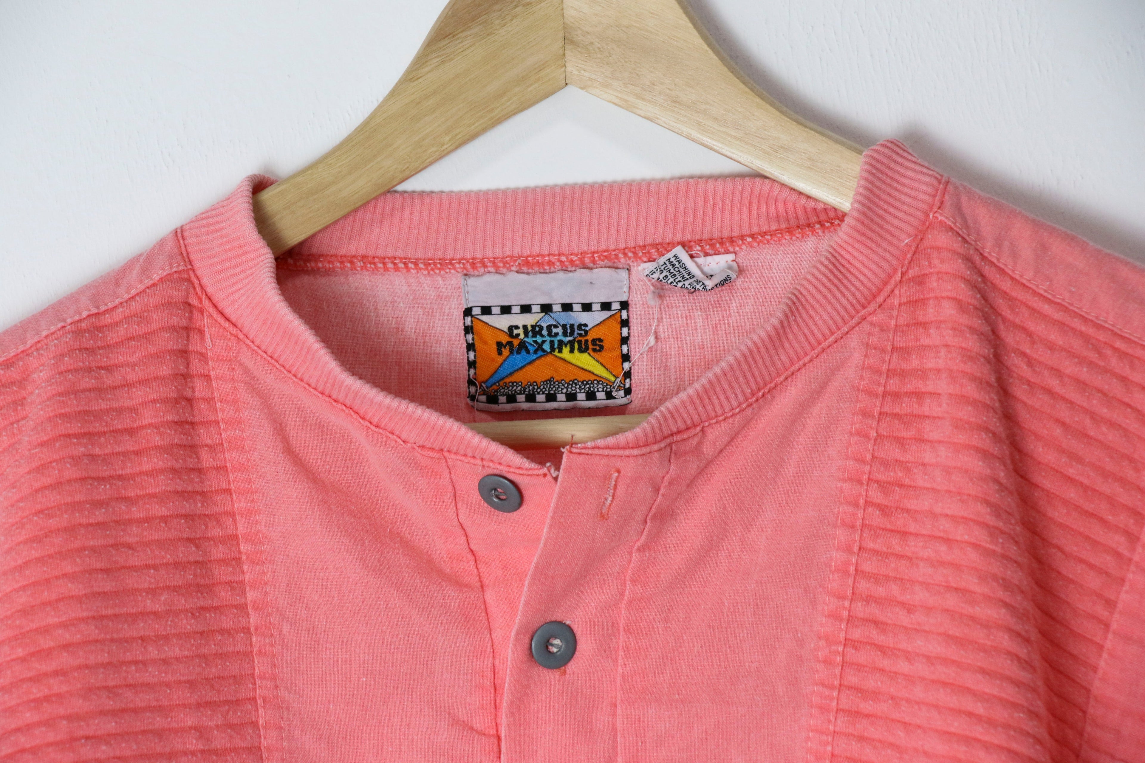 [L] 80's/90's Circus Maximus Surf Top